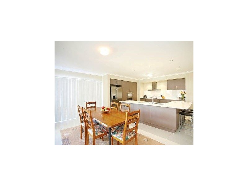 14 Nicklaus Parade, North Lakes QLD 4509