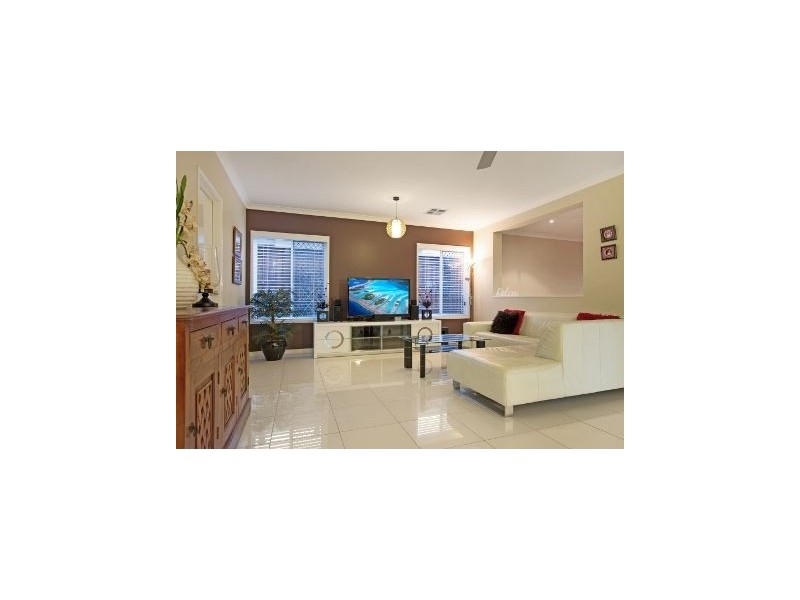 14 Nicklaus Parade, North Lakes QLD 4509