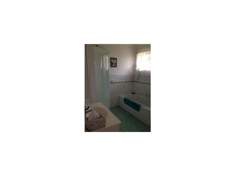 8 Jilloong Street, Strathpine QLD 4500