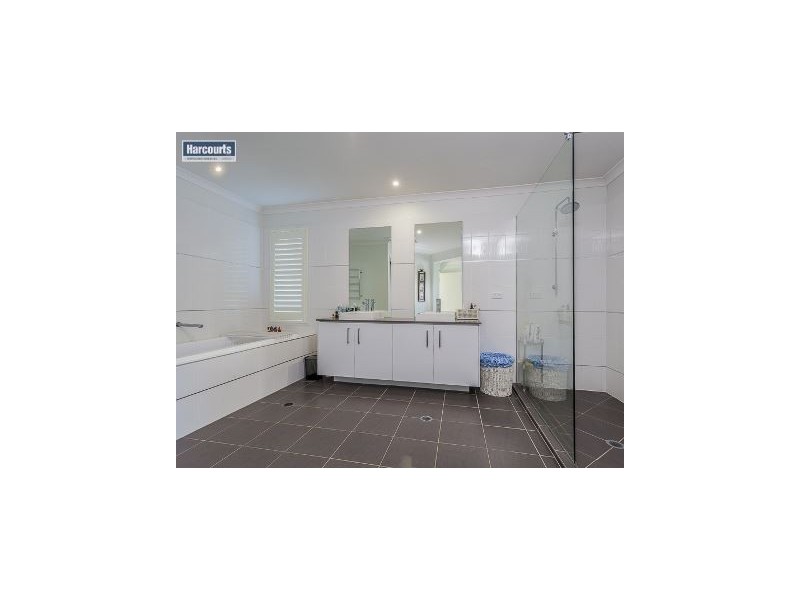 32 Augusta Parade, North Lakes QLD 4509