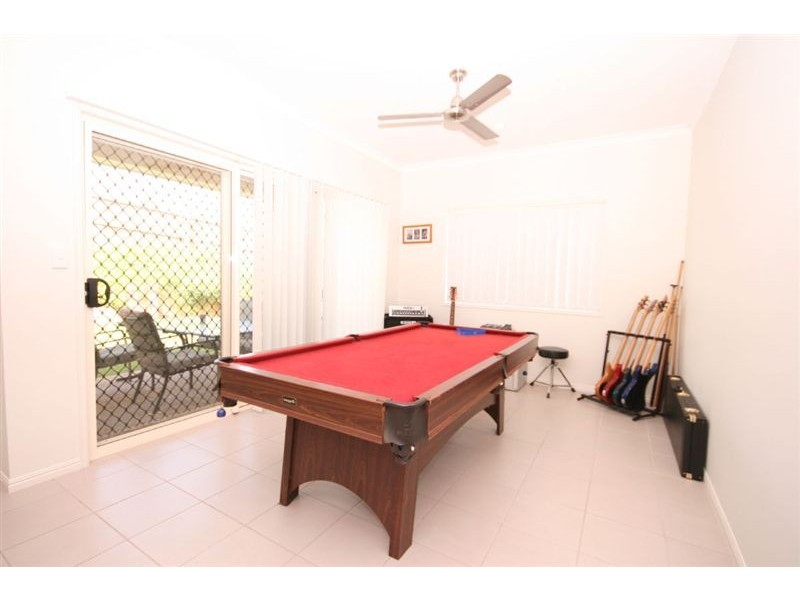 15 Echidna Parade, North Lakes QLD 4509