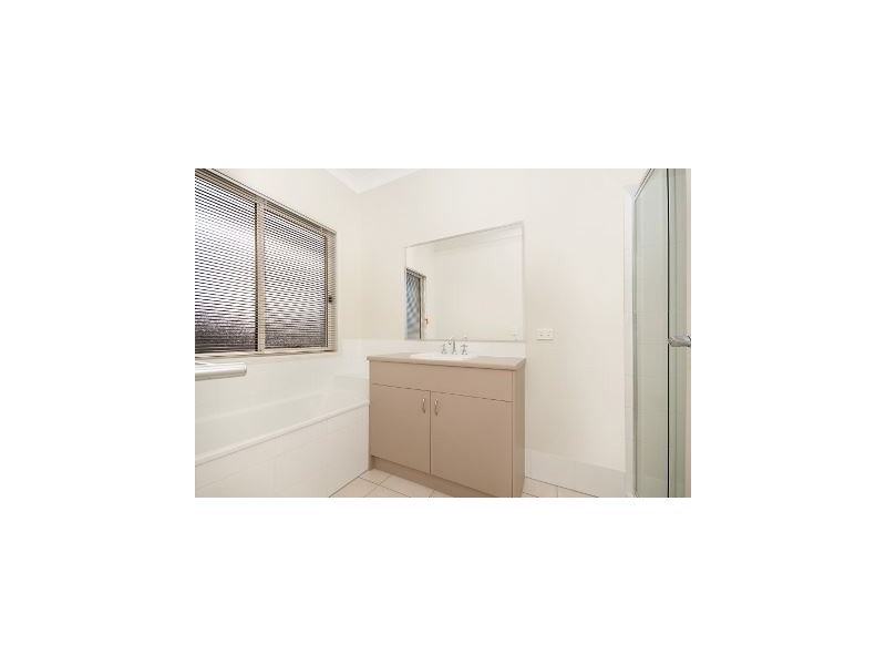 20 Augusta Parade, North Lakes QLD 4509