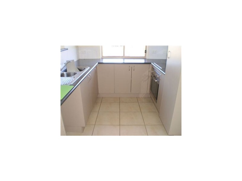 2/3 Whitlock Drive, Rothwell QLD 4022