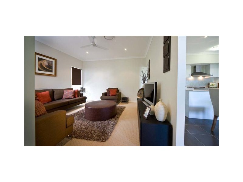 33 Williams Cresent, North Lakes QLD 4509