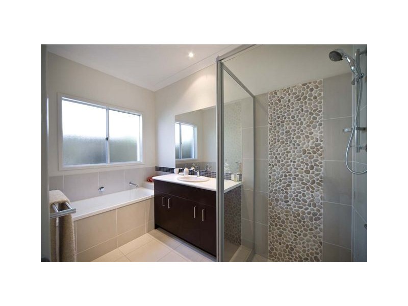 33 Williams Cresent, North Lakes QLD 4509