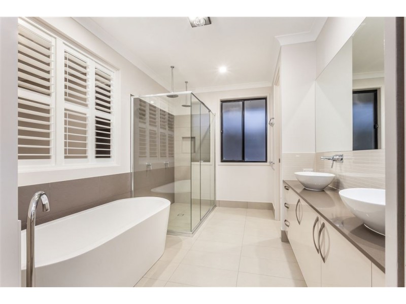10 Birkdale Circuit, North Lakes QLD 4509