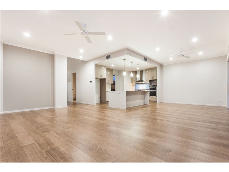 10 Birkdale Circuit, North Lakes QLD 4509