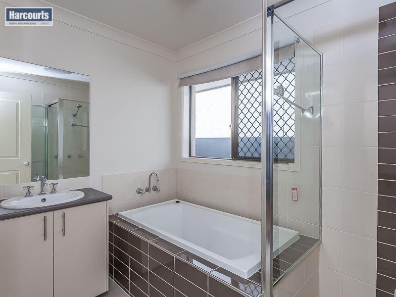 25 Troon Street, North Lakes QLD 4509