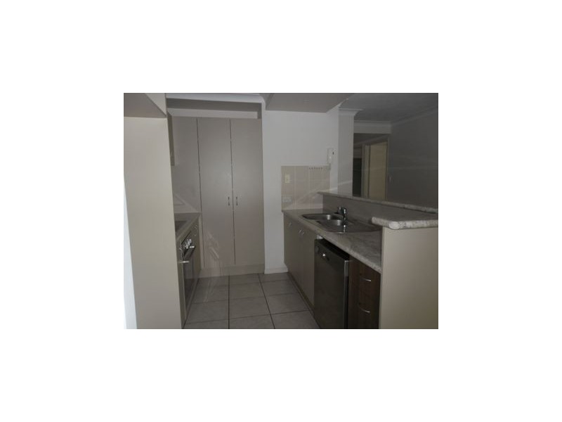 11/2-4 Irene Street, Redcliffe QLD 4020