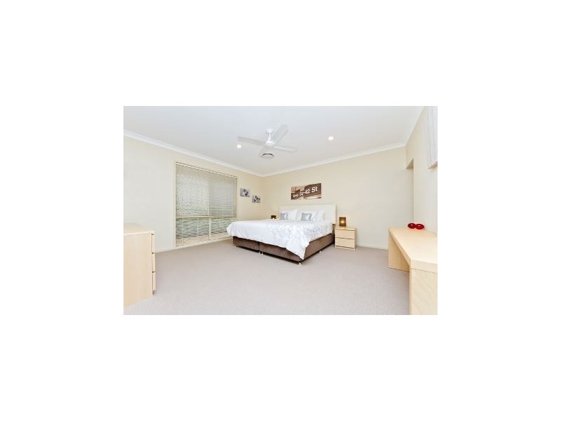 12 Elkhorn Court, North Lakes QLD 4509