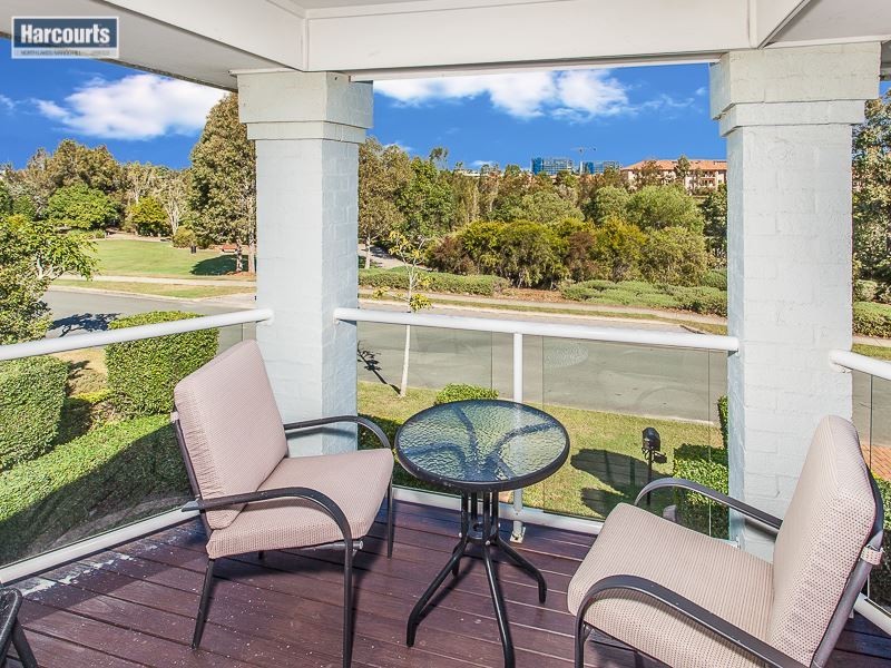 42 Lochside Drive, North Lakes QLD 4509