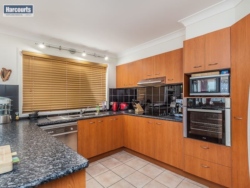 42 Lochside Drive, North Lakes QLD 4509