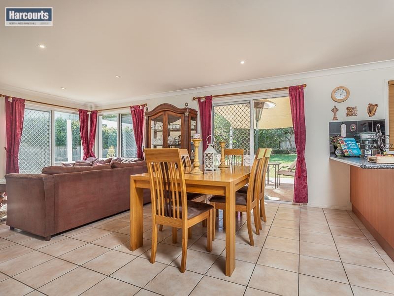 42 Lochside Drive, North Lakes QLD 4509