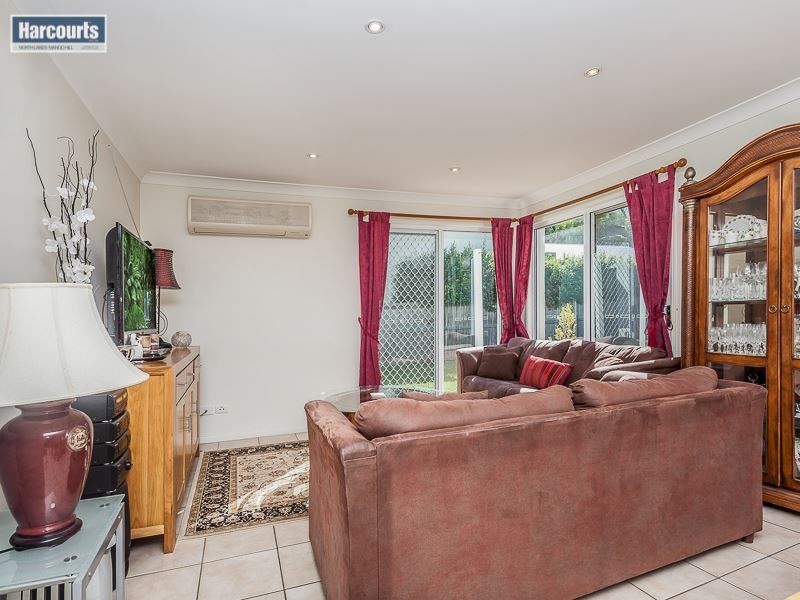 42 Lochside Drive, North Lakes QLD 4509