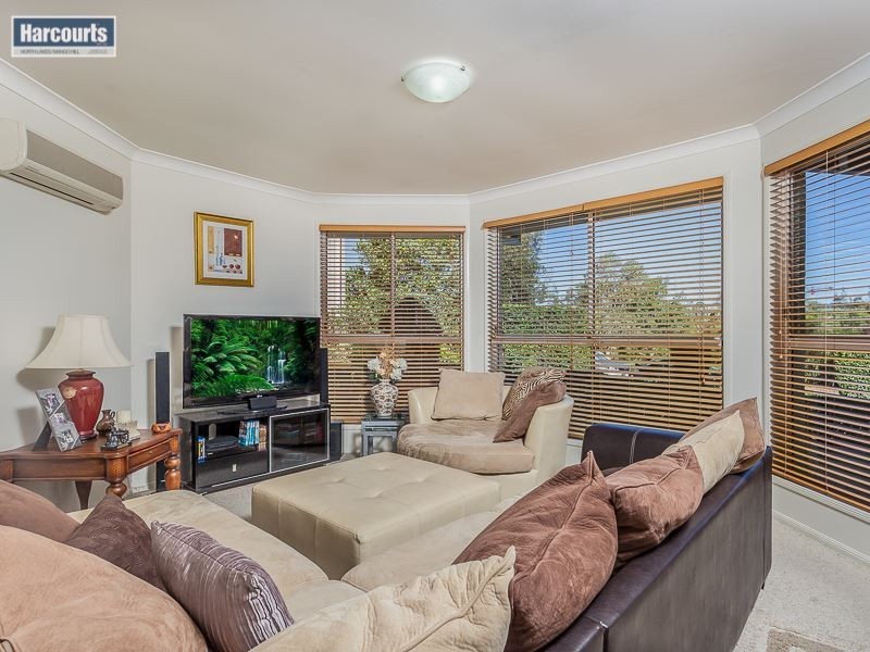 42 Lochside Drive, North Lakes QLD 4509