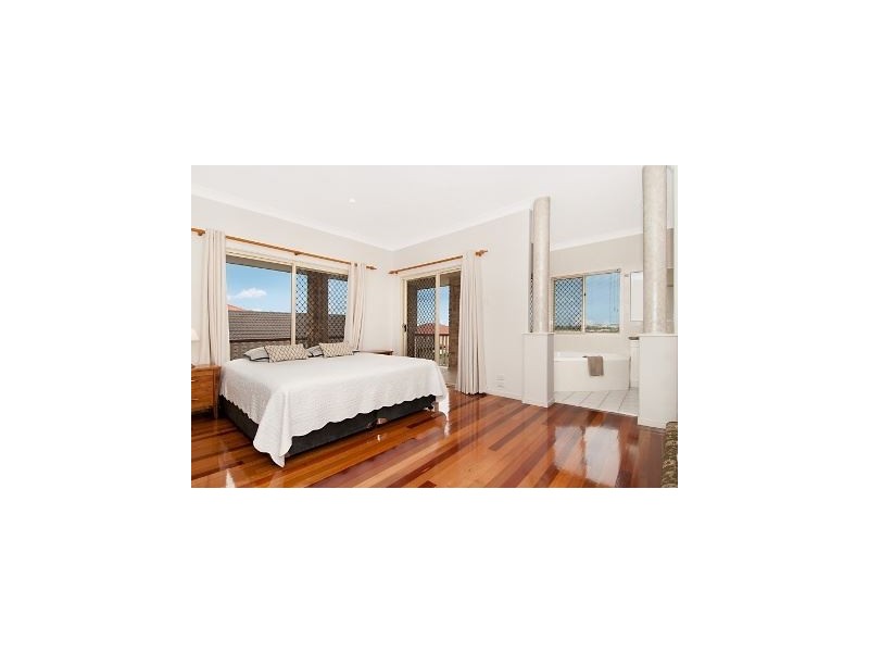 57 Southerden Drive, North Lakes QLD 4509