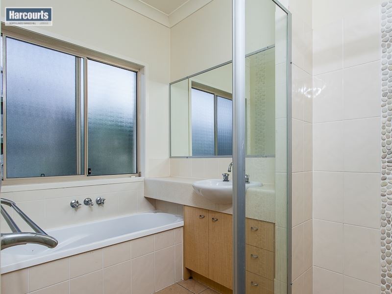 42 Marsh Parade, North Lakes QLD 4509