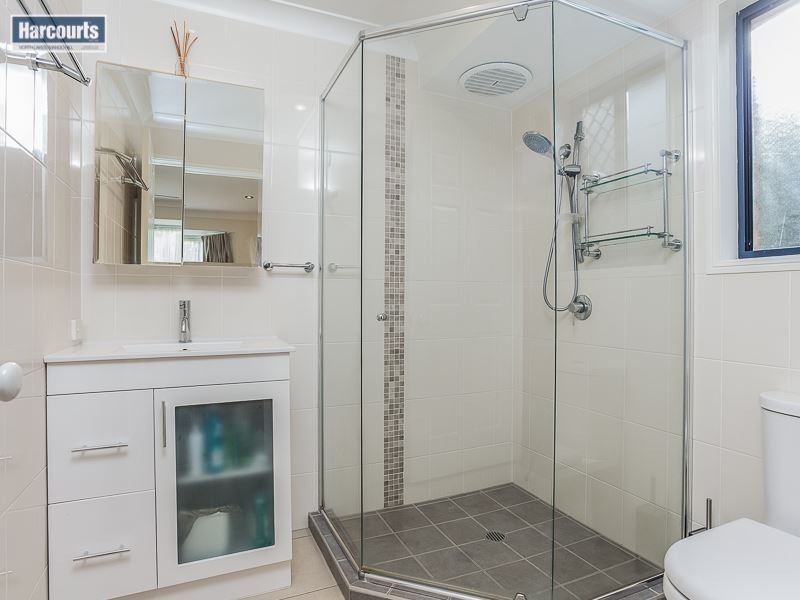 1 Kuhr Court, Kallangur QLD 4503