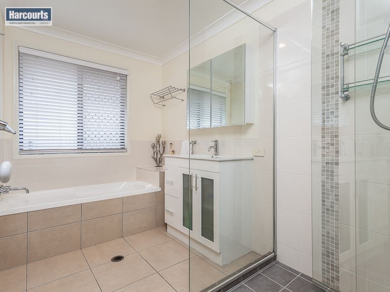 1 Kuhr Court, Kallangur QLD 4503