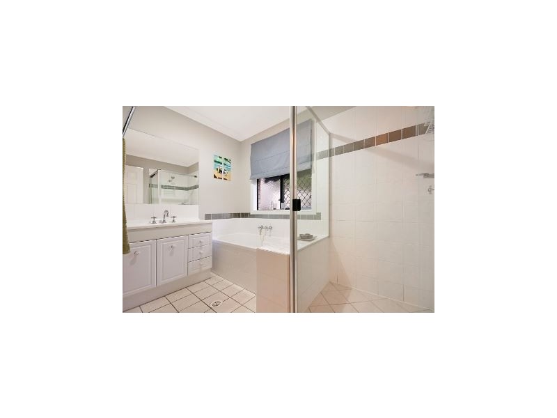 12 Lochern Court, North Lakes QLD 4509