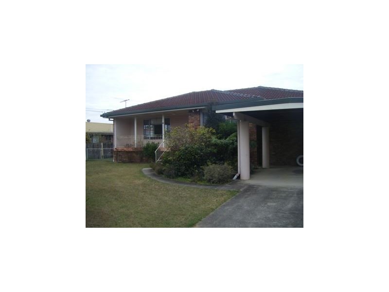39 Benson Street, Scarborough QLD 4020