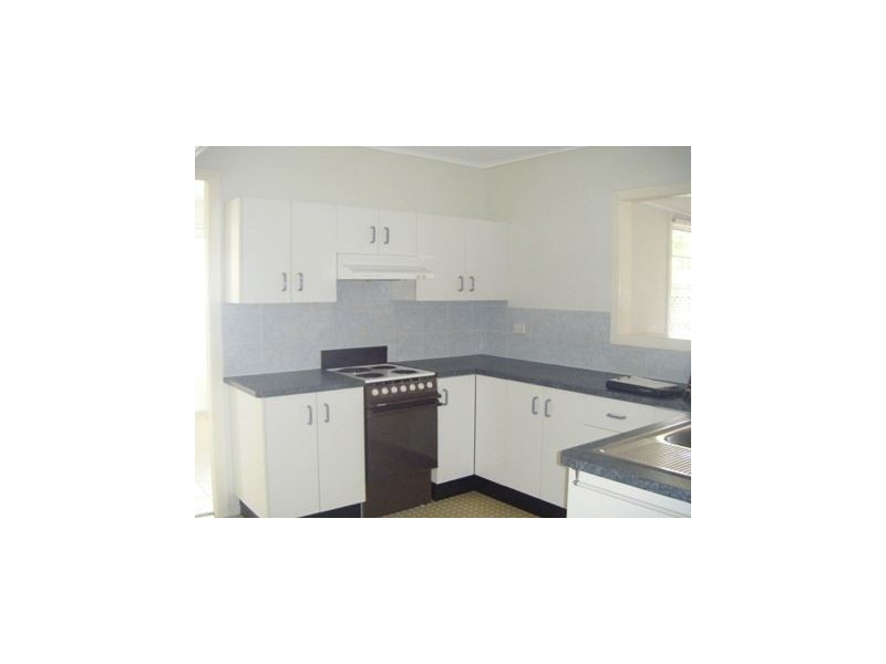 39 Benson Street, Scarborough QLD 4020