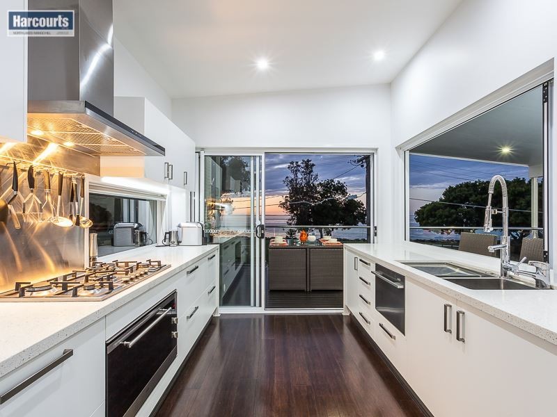 3 Second Avenue, Scarborough QLD 4020