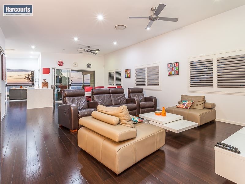 3 Second Avenue, Scarborough QLD 4020