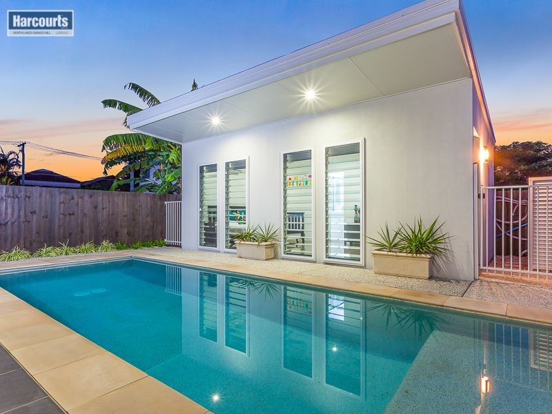 3 Second Avenue, Scarborough QLD 4020