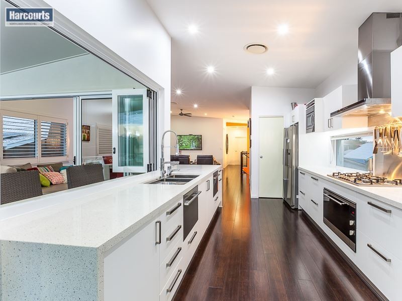 3 Second Avenue, Scarborough QLD 4020