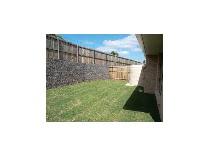 27 Bellthorpe Circuit, Kallangur QLD 4503