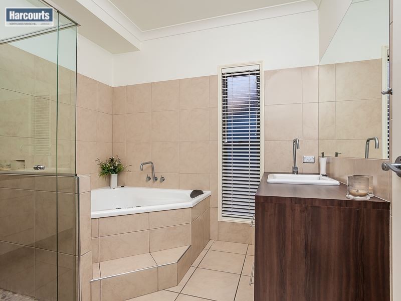 6 Brookfield Street, North Lakes QLD 4509