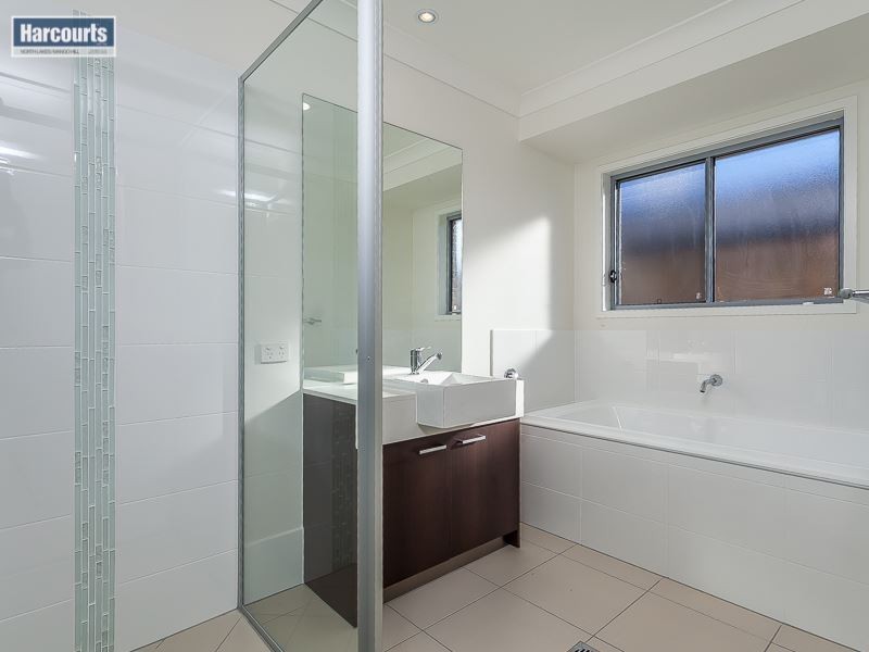 8 Feltham Circuit, Burpengary QLD 4505