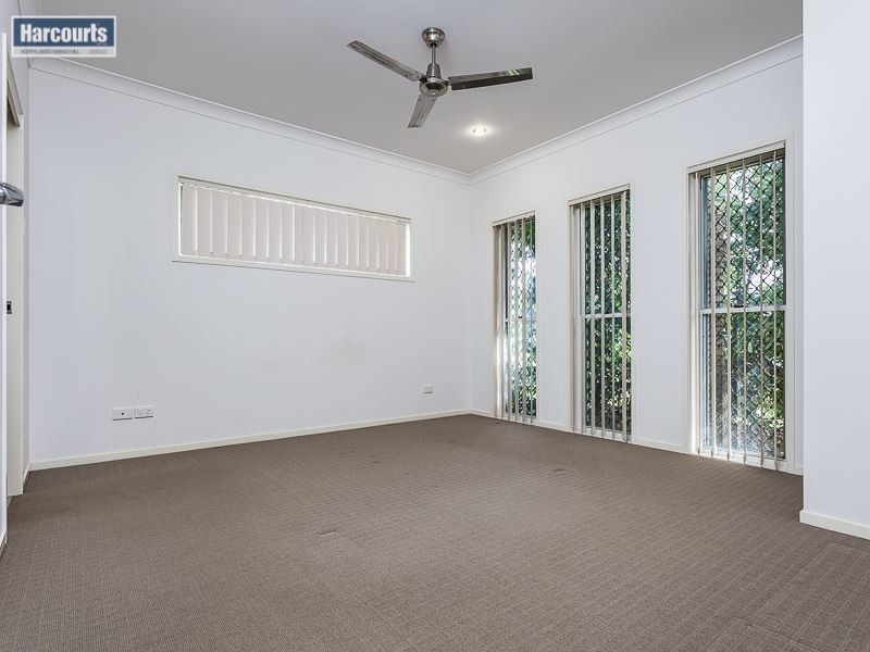 24 Rawlins Crescent, North Lakes QLD 4509