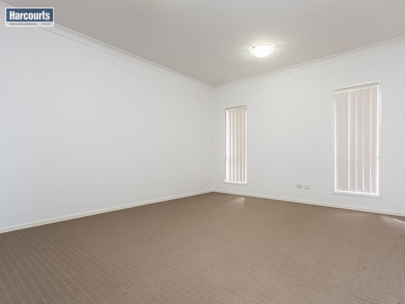 24 Rawlins Crescent, North Lakes QLD 4509