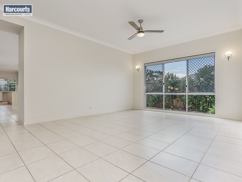 64 Nicklaus Parade, North Lakes QLD 4509