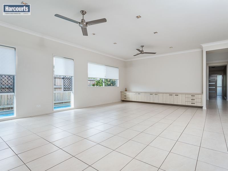 64 Nicklaus Parade, North Lakes QLD 4509
