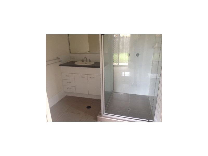 15 Warabi Crescent, North Lakes QLD 4509