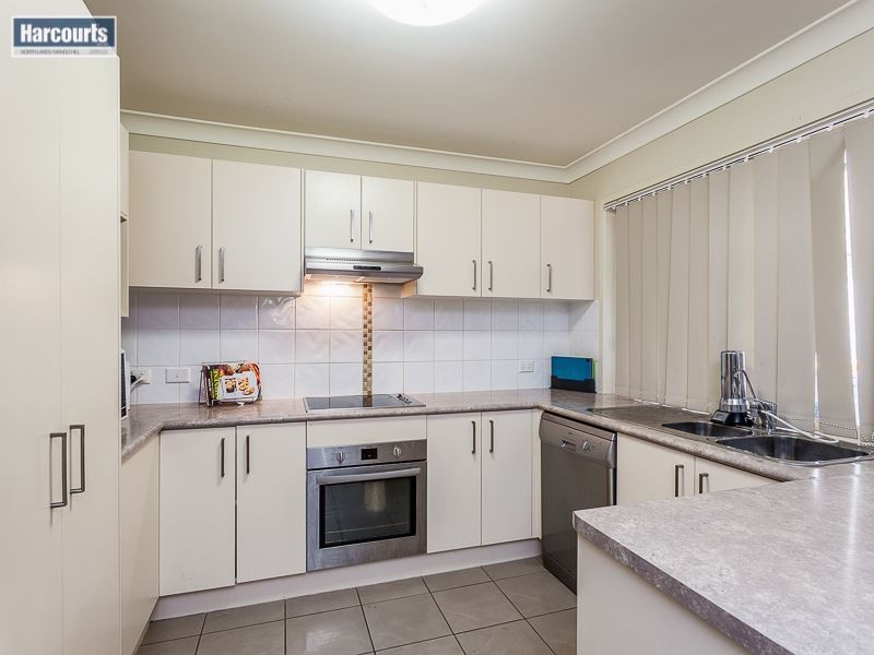 7 Sears Parade, North Lakes QLD 4509