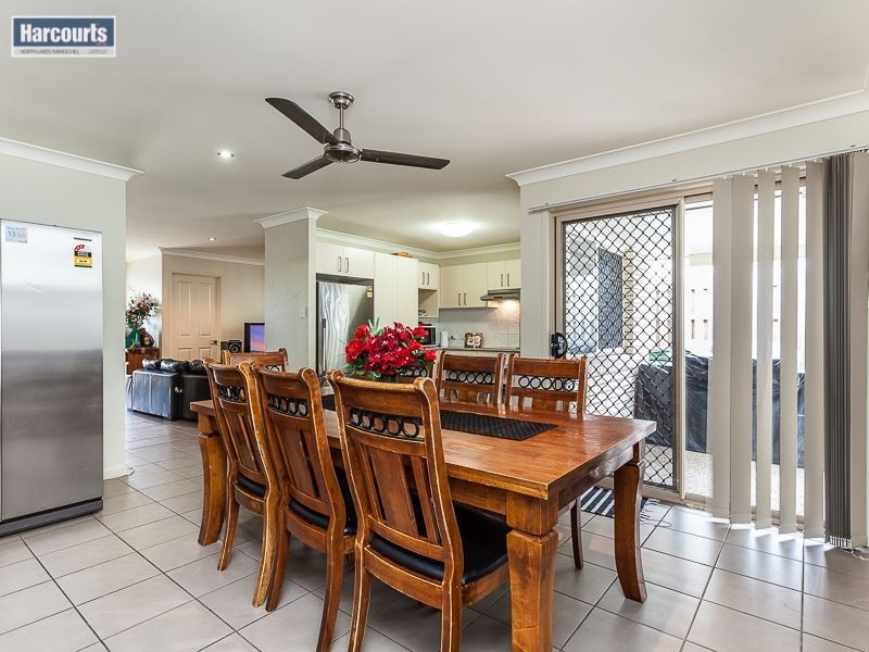7 Sears Parade, North Lakes QLD 4509