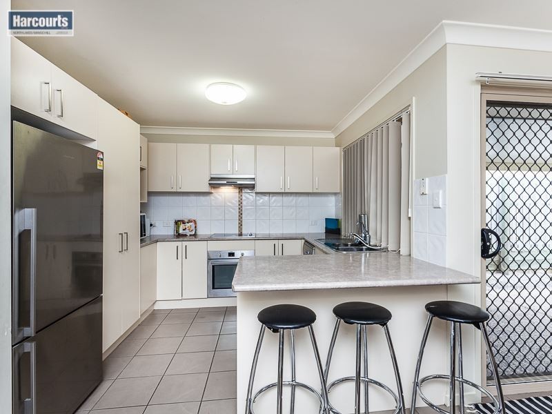 7 Sears Parade, North Lakes QLD 4509