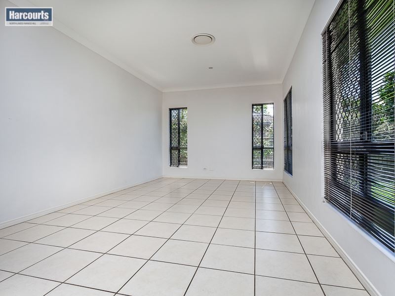 1 Douglas Circuit, North Lakes QLD 4509