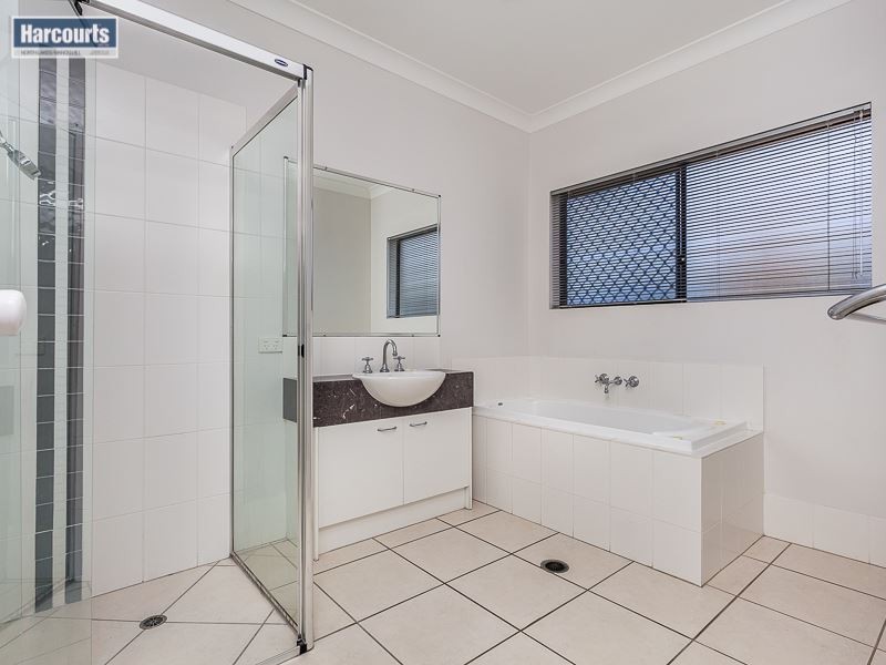 1 Douglas Circuit, North Lakes QLD 4509