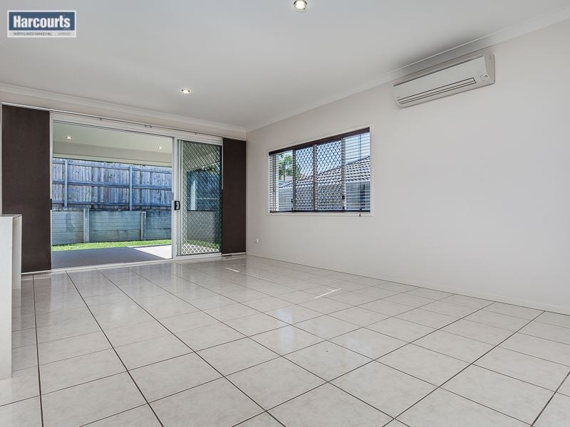 102 Mackintosh Drive, North Lakes QLD 4509