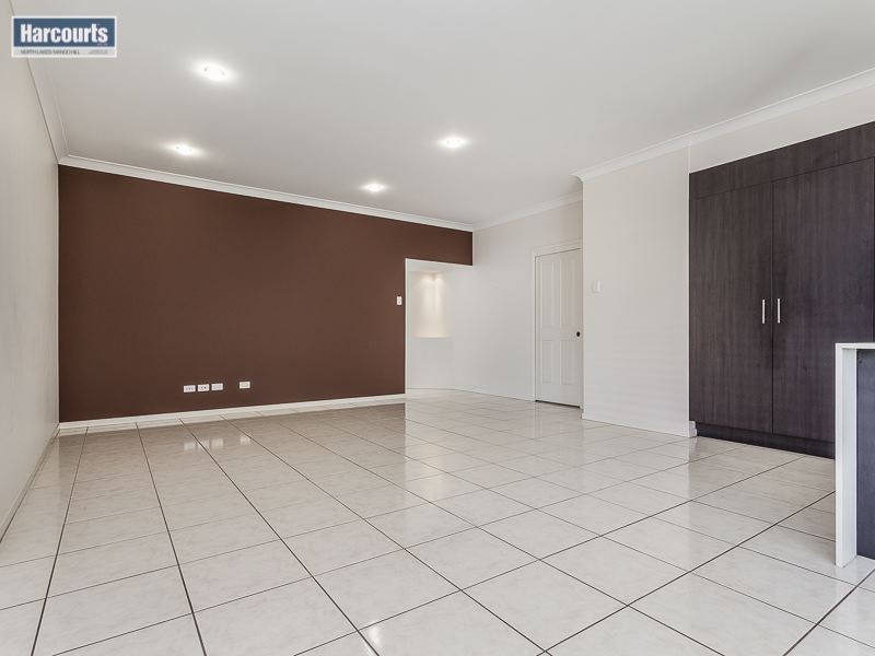 102 Mackintosh Drive, North Lakes QLD 4509