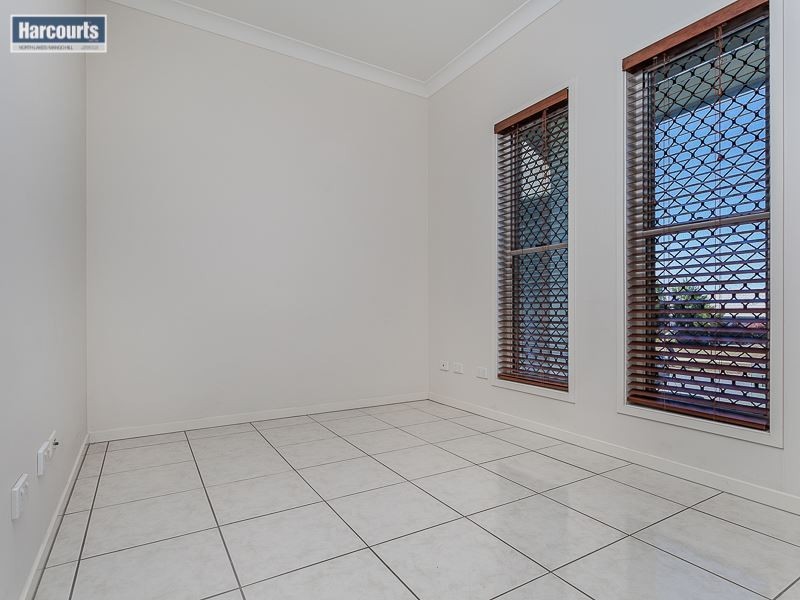 102 Mackintosh Drive, North Lakes QLD 4509