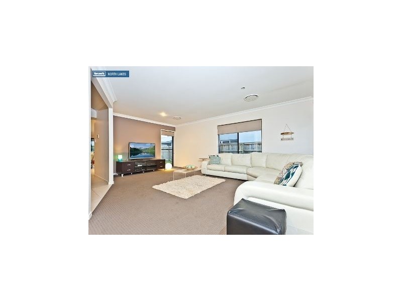 42 Nicklaus Parade, North Lakes QLD 4509