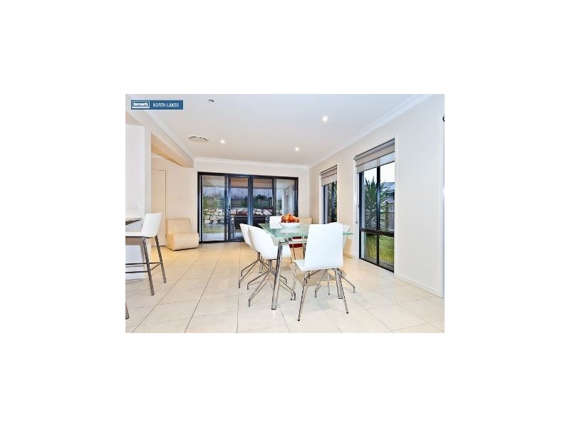 42 Nicklaus Parade, North Lakes QLD 4509
