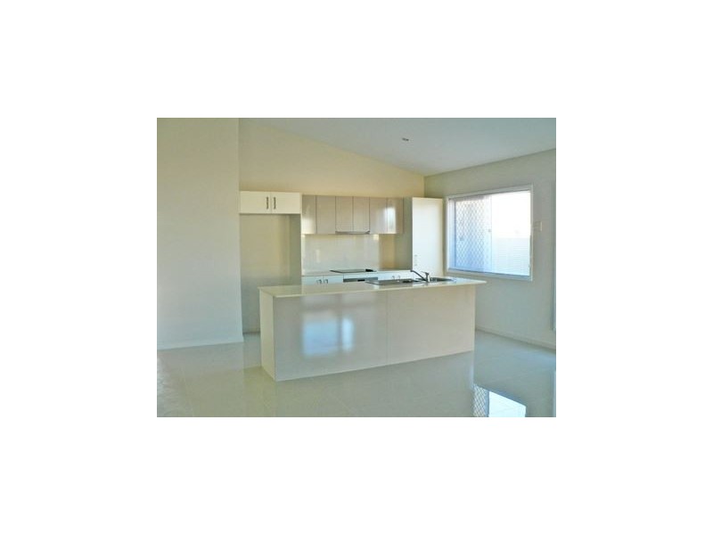 24 Merion Crescent, North Lakes QLD 4509
