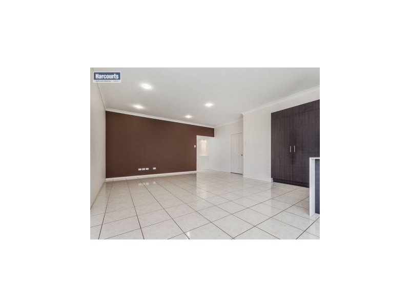 102 Mackintosh Dr, North Lakes QLD 4509